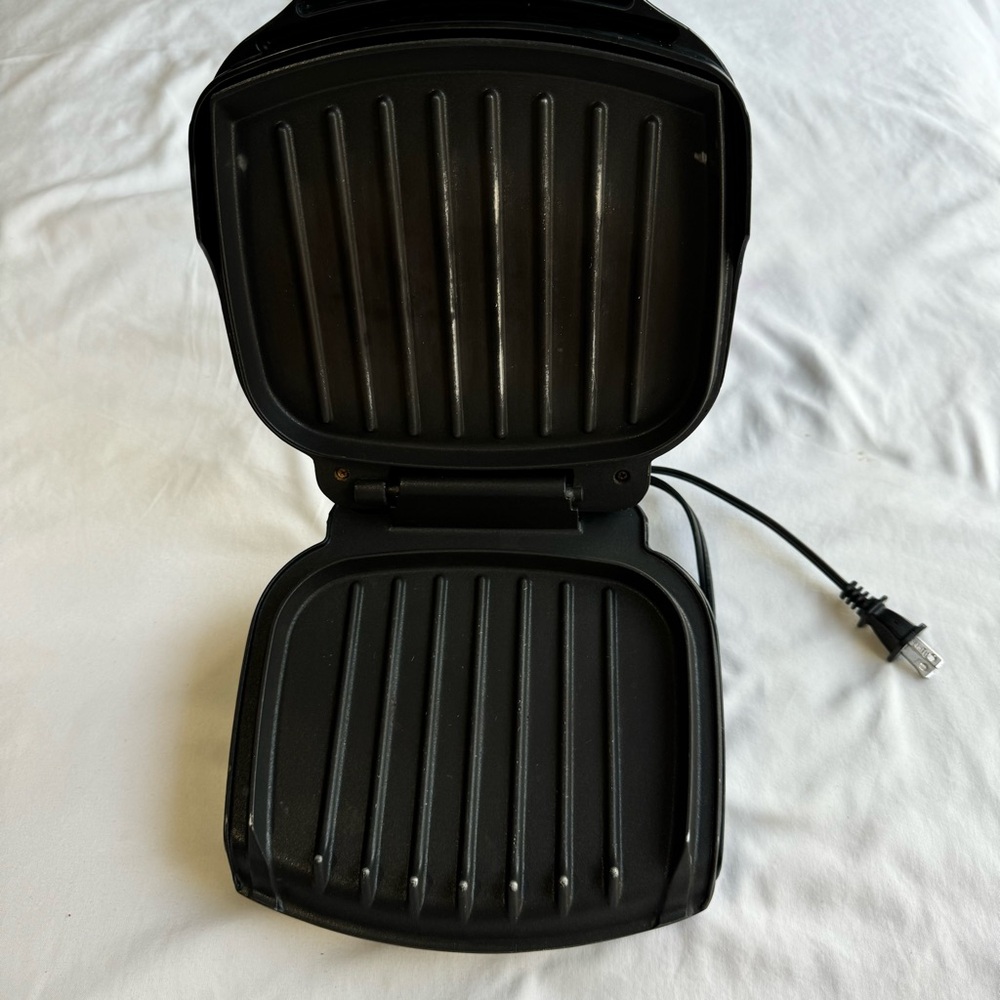 George Foreman Mini Grill - Picture 4 of 10